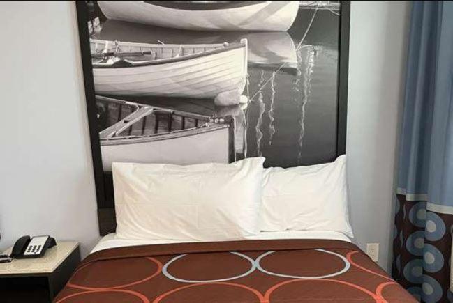 Super 8 By Wyndham Lindenhurst Buitenkant foto