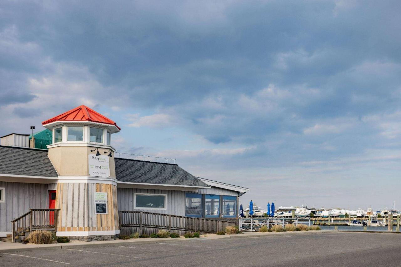 Super 8 By Wyndham Lindenhurst Buitenkant foto