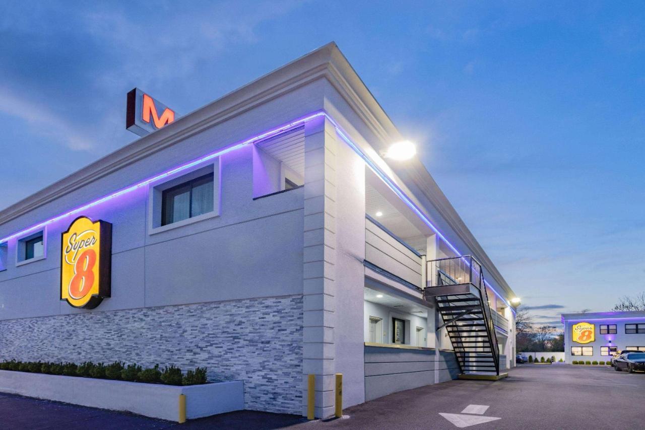 Super 8 By Wyndham Lindenhurst Buitenkant foto